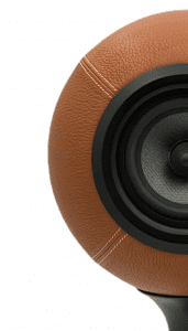 Iris sur-mesure Le XV cuir cognac detail 2